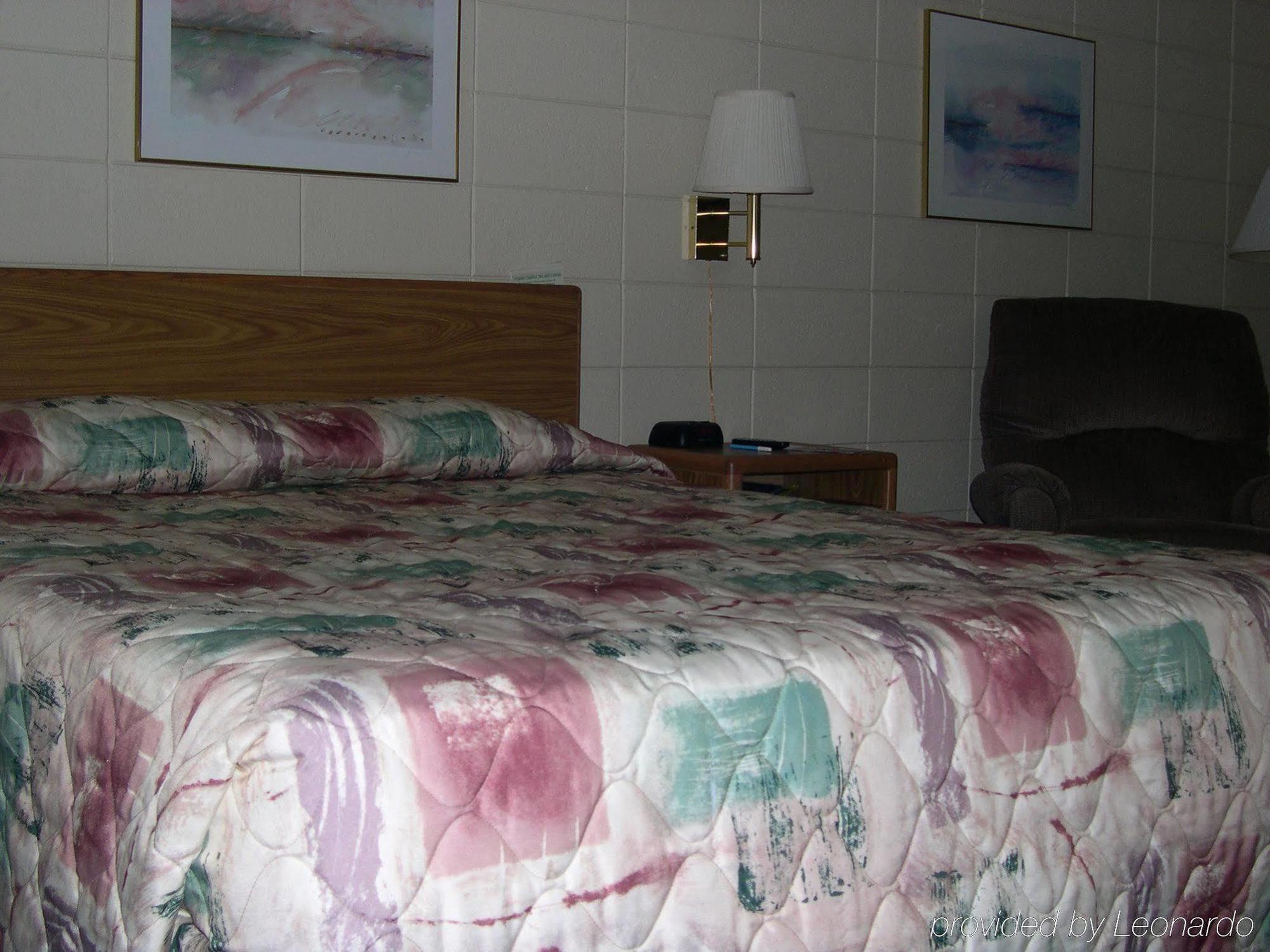 Grand Inn Фарго Стая снимка